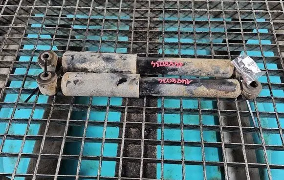 Rear shock absorber/damper