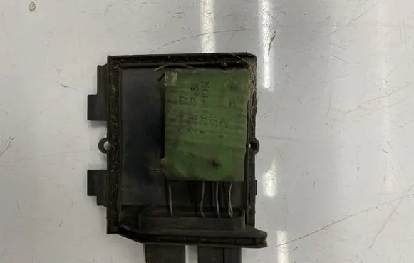 Audi 80 90 B3 Heater blower motor/fan resistor 