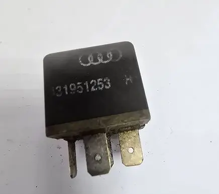 Audi A4 S4 B7 8E 8H Other relay 431951253h