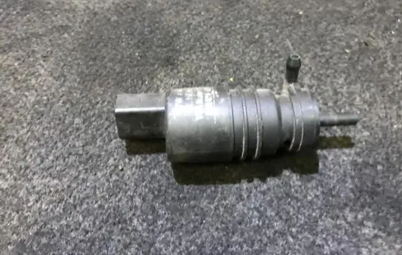 Windscreen/windshield washer pump