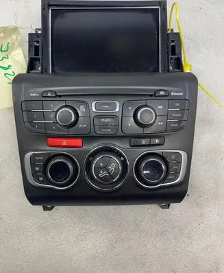 Citroen DS4 Other switches/knobs/shifts DOCITROENDS4 9666027877