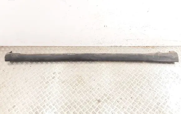 Honda Legend III KA9 Side skirt front trim 