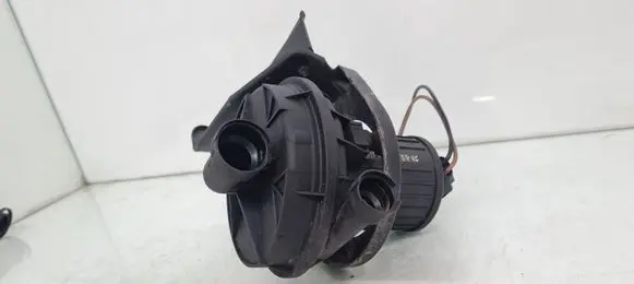 Audi A4 S4 B6 8E 8H Secondary air pump 0899001