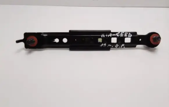 KIA Ceed Seat belt height adjuster 