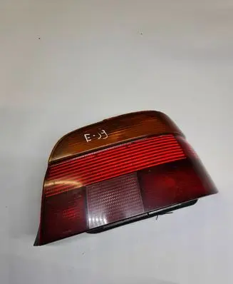 BMW 5 E39 Rear/tail lights 2VP00724002 8358032