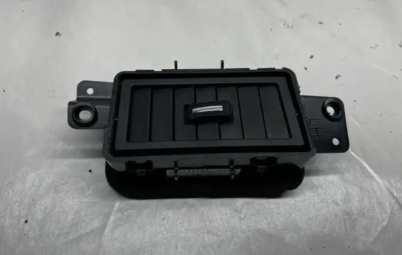 Dodge RAM 1500 DS Other center console (tunnel) element 00005877030000