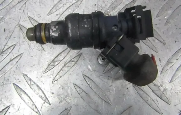 Fuel injector