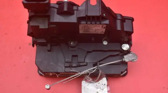 Fiat Punto (199) Rear door lock 55701966