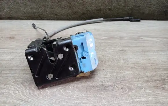 Volvo S60 Front door lock