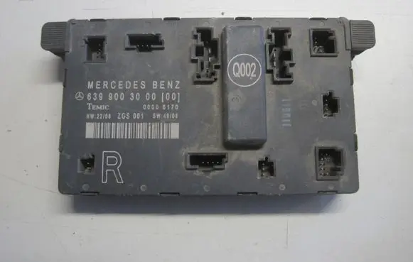 Mercedes-Benz Vito Viano W639 Door control unit/module 6399003000