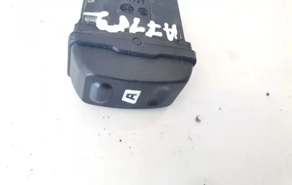 Citroen Xsara Electric window control switch 25211