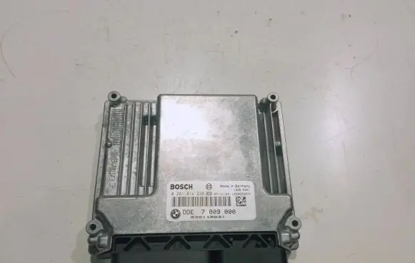 BMW 5 E60 E61 Engine control unit/module 7809000 030110691 0281014238