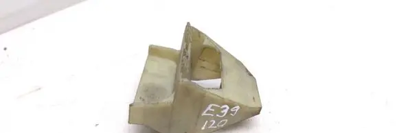 Radiator mount bracket