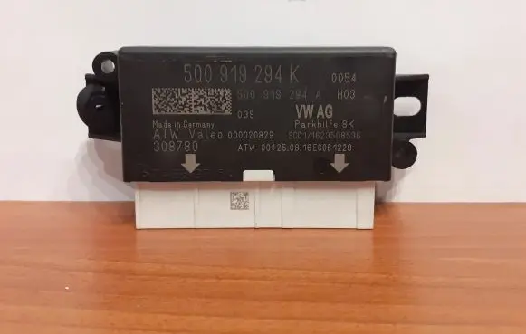 Volkswagen Golf VII Parking PDC control unit/module 5Q0919294A 3055