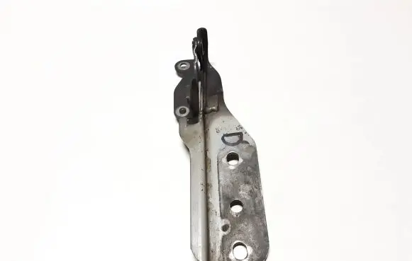 Engine bonnet/hood hinges