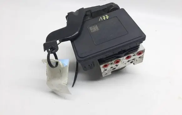 Volkswagen PASSAT B8 ABS Pump 3Q0907379F