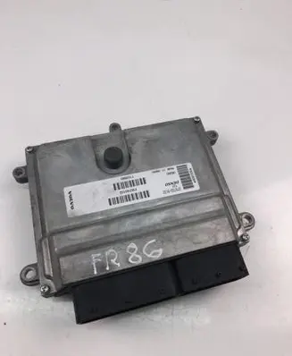 Volvo S40 Engine control unit/module P30743102