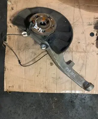 Mercedes-Benz GL X166 Front wheel hub 16609