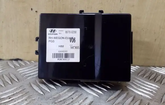 Hyundai i40 Other control units/modules 957703Z050