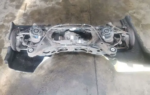 Jaguar XF Rear axle beam with reductor 4A213