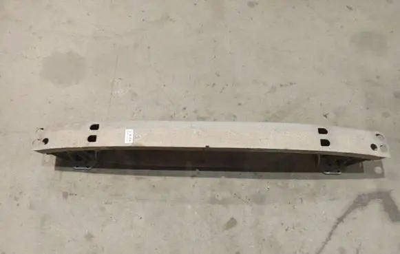 Toyota Avensis T250 Rear beam 