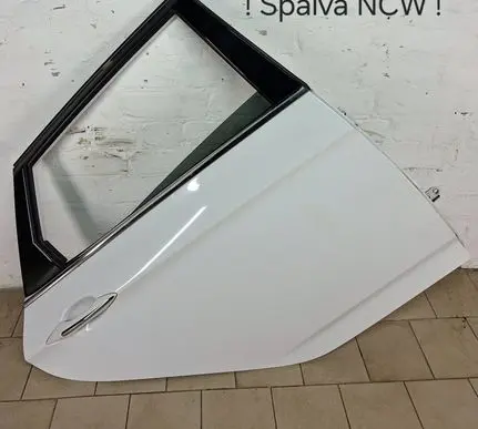 Hyundai i40 Rear door 