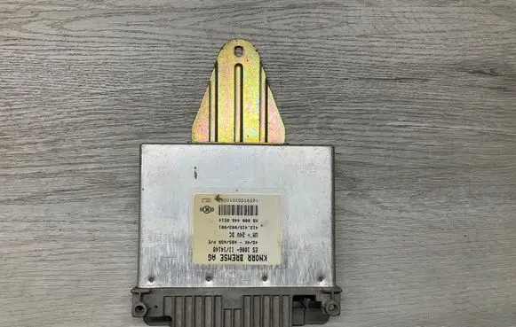 Mercedes-Benz Vario ABS control unit/module 0004460514