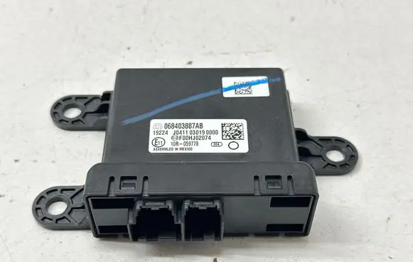 Chrysler Pacifica Parking PDC control unit/module 068403887AB