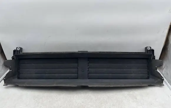 Mercedes-Benz GLA H247 Intercooler air channel guide A2478854600 A2478857004
