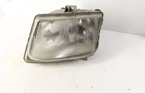 Mercedes-Benz Vito Viano W638 Headlight/headlamp A6388200061
