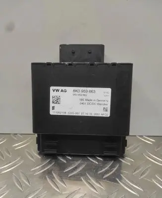 Audi A7 S7 4G Voltage converter/converter module 8K0959663