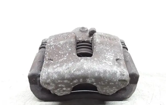 Mercedes-Benz C W204 Front brake caliper