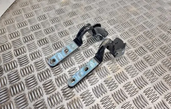 Mercedes-Benz ML W166 Loading door hinge set A1667400237