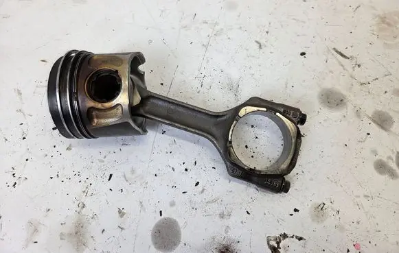 Saab 9-3 Ver2 Piston with connecting rod 5r08269a