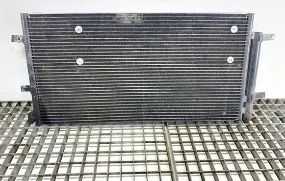 Audi A4 S4 B8 8K Coolant radiator