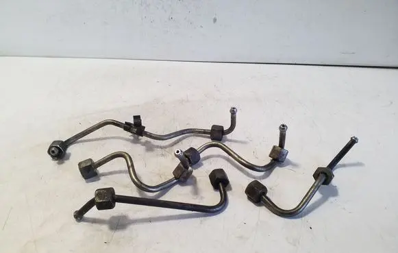 Chevrolet Captiva Fuel line pipe 