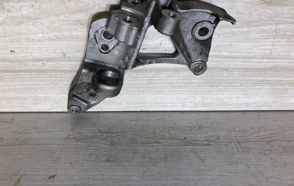 Ford Ecosport Generator/alternator bracket f1fq-10k018-ba