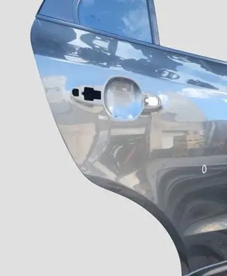 Hyundai Santa Fe Rear door