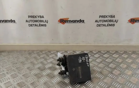 Volkswagen Touran I ABS Pump 1K0907379AC 10096003593