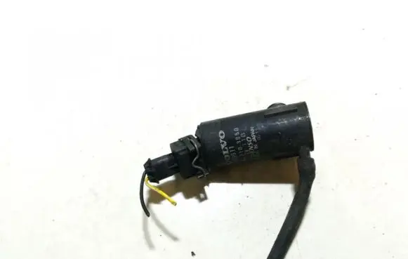 Volvo S80 Windscreen/windshield washer pump 9169611 060210-3950