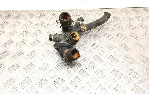 Seat Ibiza II (6k) Thermostat/thermostat housing 030121121 030121117