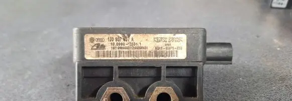 Audi A3 S3 8L ESP acceleration yaw rate sensor 1J1907637A 10098004222 10980042