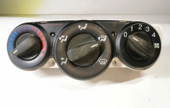Ford Focus Climate control unit 98AB18C419 98AB18C419AE