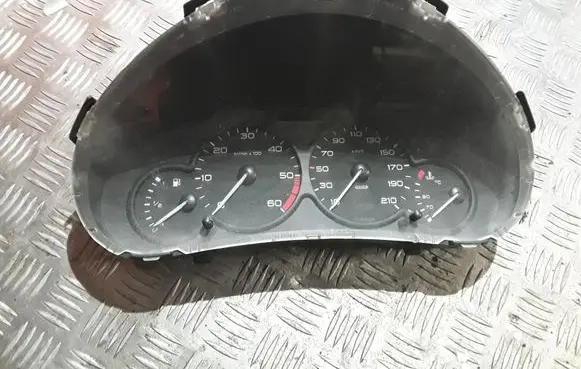 Citroen Berlingo Speedometer (instrument cluster) 9651740080