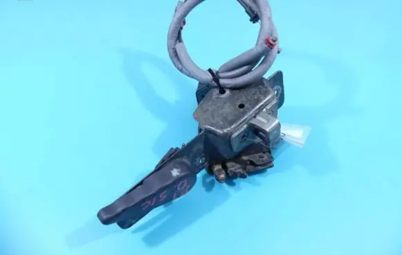 Rear door exterior handle