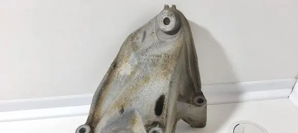 Volkswagen Crafter Engine mounting bracket 03L199308A