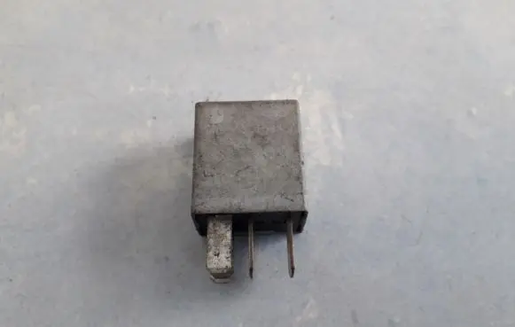 Renault Safrane Other relay 6025111584