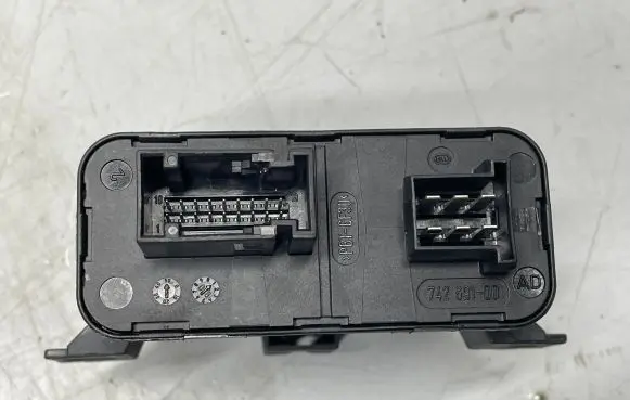 Light module LCM