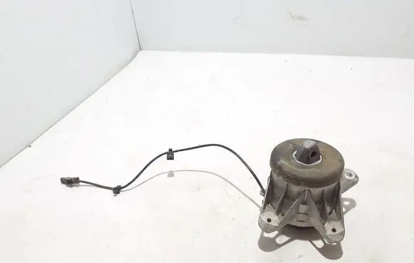 Mercedes-Benz GLE W167 Engine mount bracket A1672407600