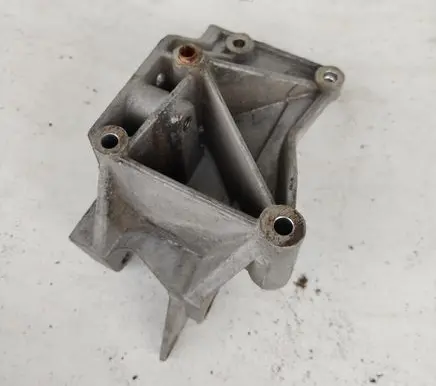 Peugeot 307 Generator/alternator bracket 9636301380
